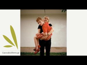 Read more about the article Μαρτυρίες γονέων που χορηγούν φαρμακευτική κάνναβη στα παιδιά τους